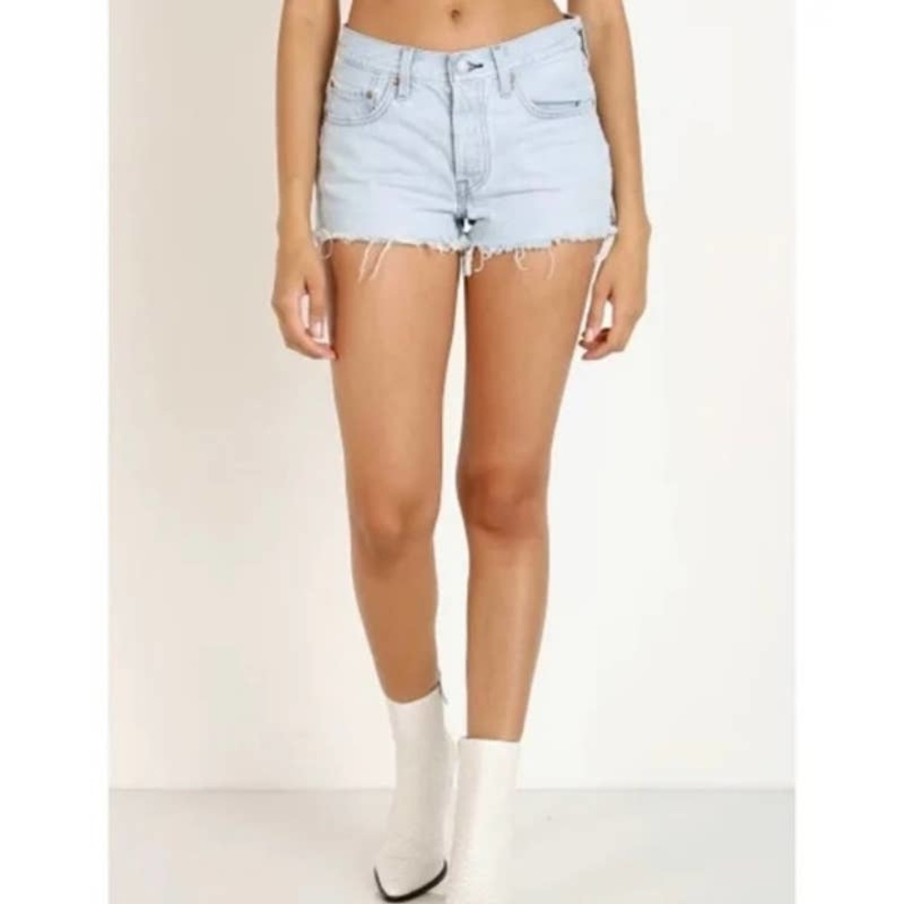 Levis 501 Light Wash High Rise Shorts NWOT - Picture 5 of 7